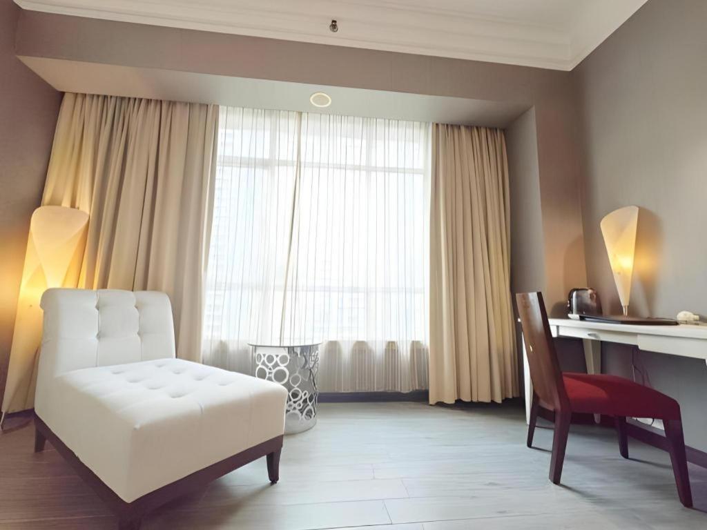 Hua Xia Pearl Hotel Фошань Екстер'єр фото